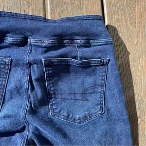 American Eagle Stretch Dark Blue Jeans